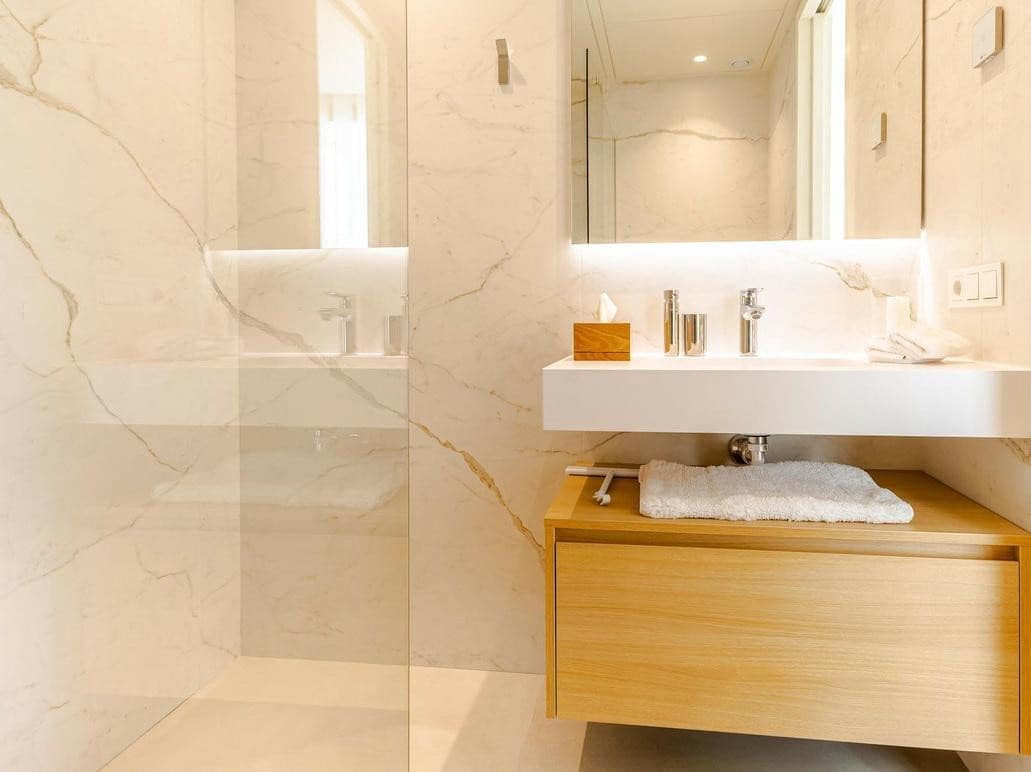 4 soveværelse Lejlighed til salg i Golden Mile med swimmingpool garage - € 5.900.000 (Ref: 8016229)