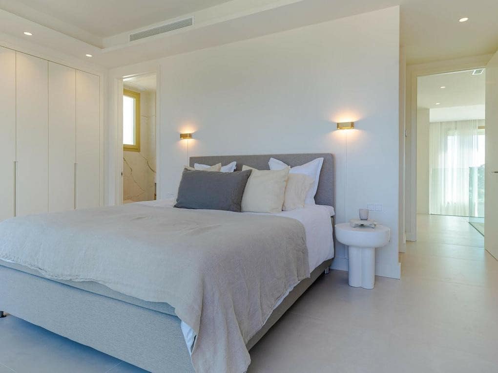 4 soveværelse Lejlighed til salg i Golden Mile med swimmingpool garage - € 5.900.000 (Ref: 8016229)