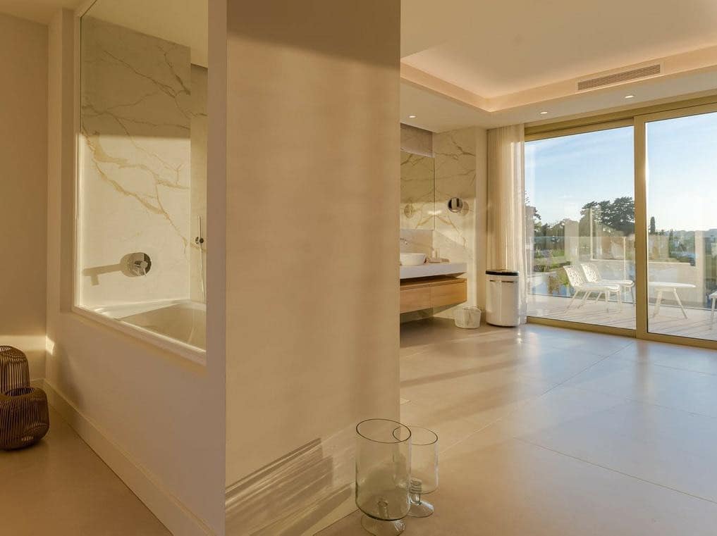 4 soveværelse Lejlighed til salg i Golden Mile med swimmingpool garage - € 5.900.000 (Ref: 8016229)