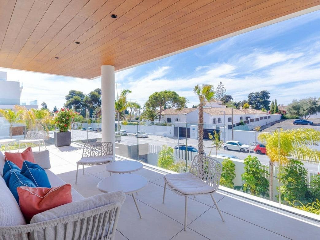 4 soveværelse Lejlighed til salg i Golden Mile med swimmingpool garage - € 5.900.000 (Ref: 8016229)