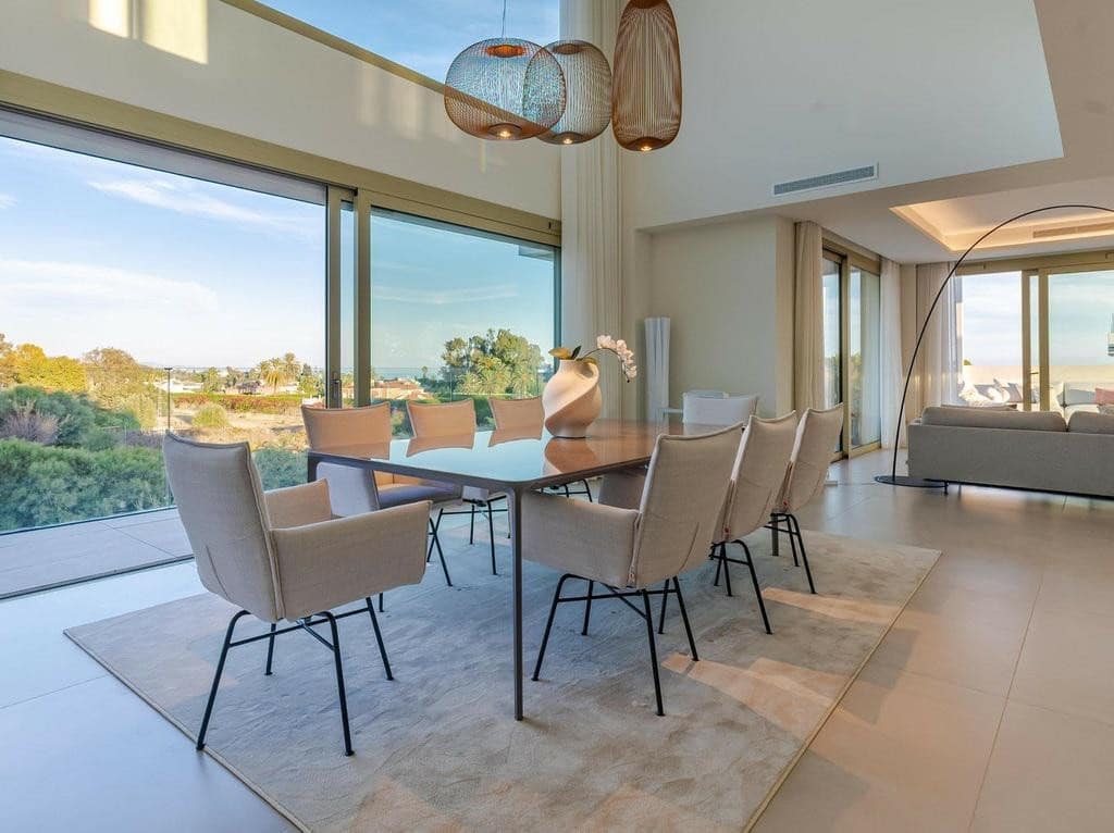 4 soveværelse Lejlighed til salg i Golden Mile med swimmingpool garage - € 5.900.000 (Ref: 8016229)