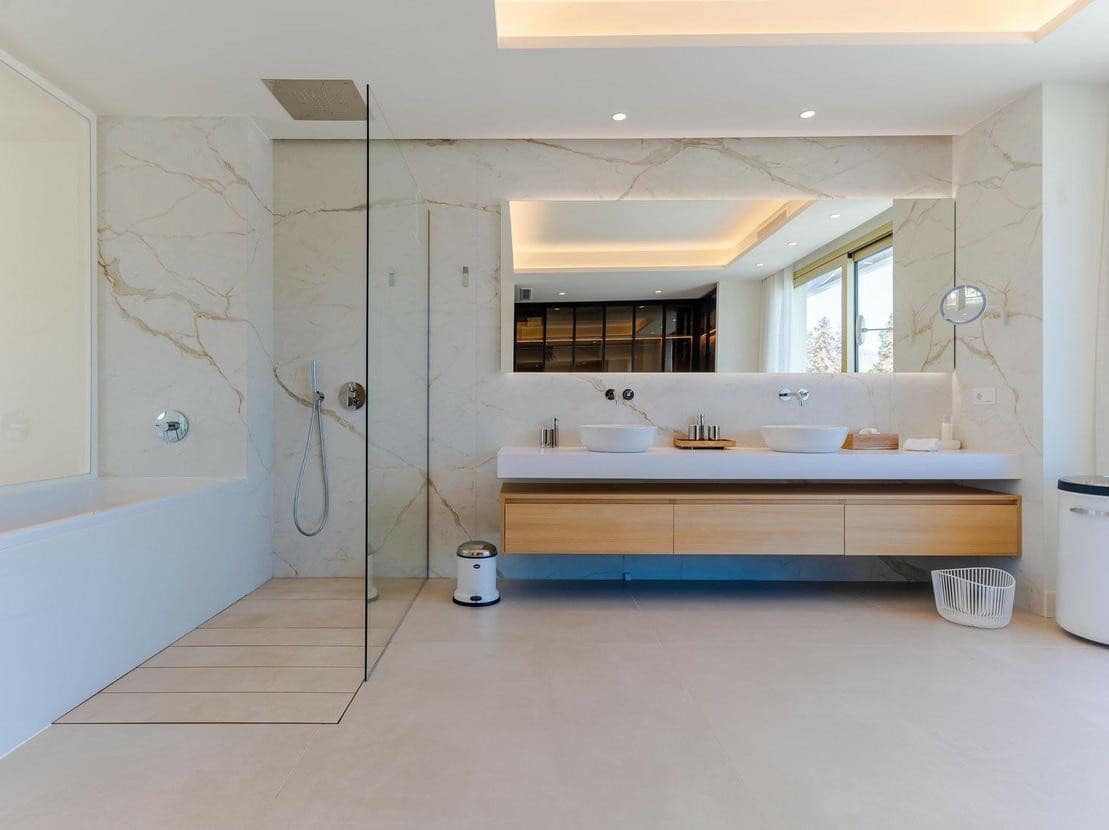 4 soveværelse Lejlighed til salg i Golden Mile med swimmingpool garage - € 5.900.000 (Ref: 8016229)