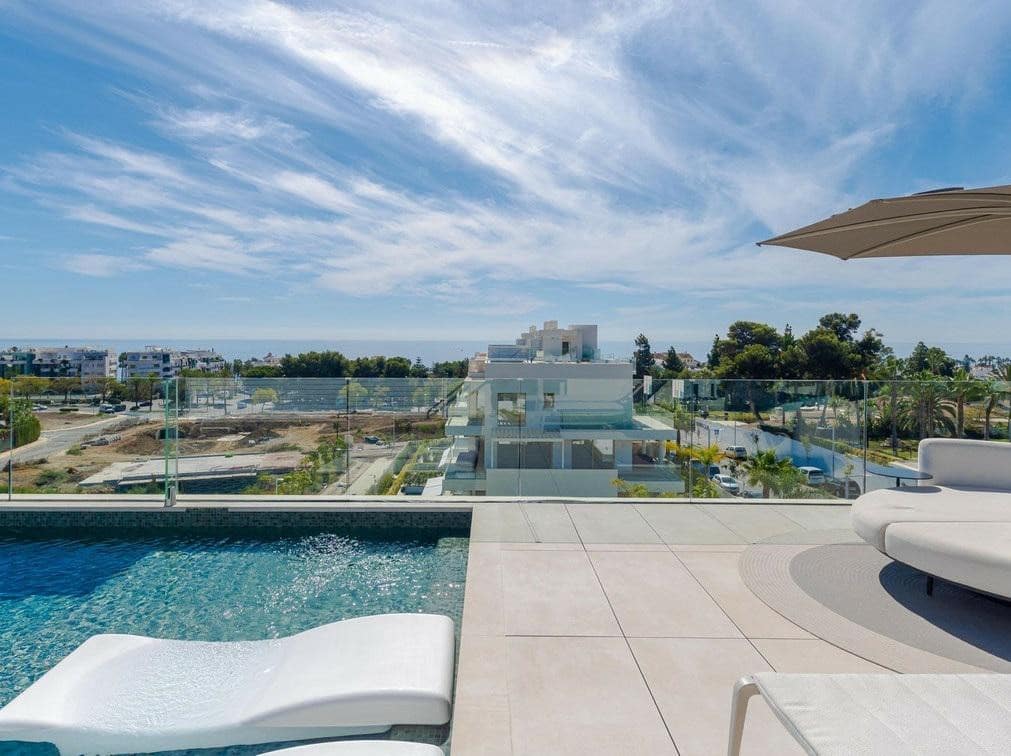 4 soveværelse Lejlighed til salg i Golden Mile med swimmingpool garage - € 5.900.000 (Ref: 8016229)