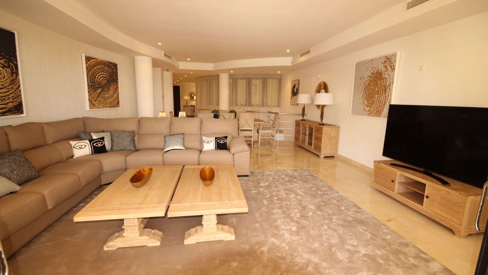 3 soveværelse Penthouse til leje i Marbella med swimmingpool garage - € 12.000 (Ref: 8024561)