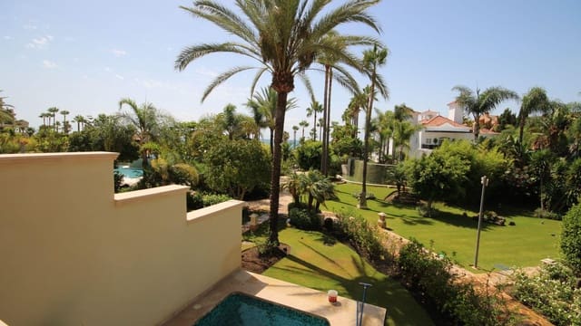 3 Zimmer Penthouse zu vermieten in Puerto Banus, Marbella mit Pool Garage - 12.000 € (Ref: 8024561)