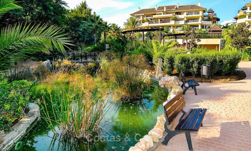 3 soverom Penthouse til leie i Marbella med svømmebasseng garasje - € 12 000 (Ref: 8024561)