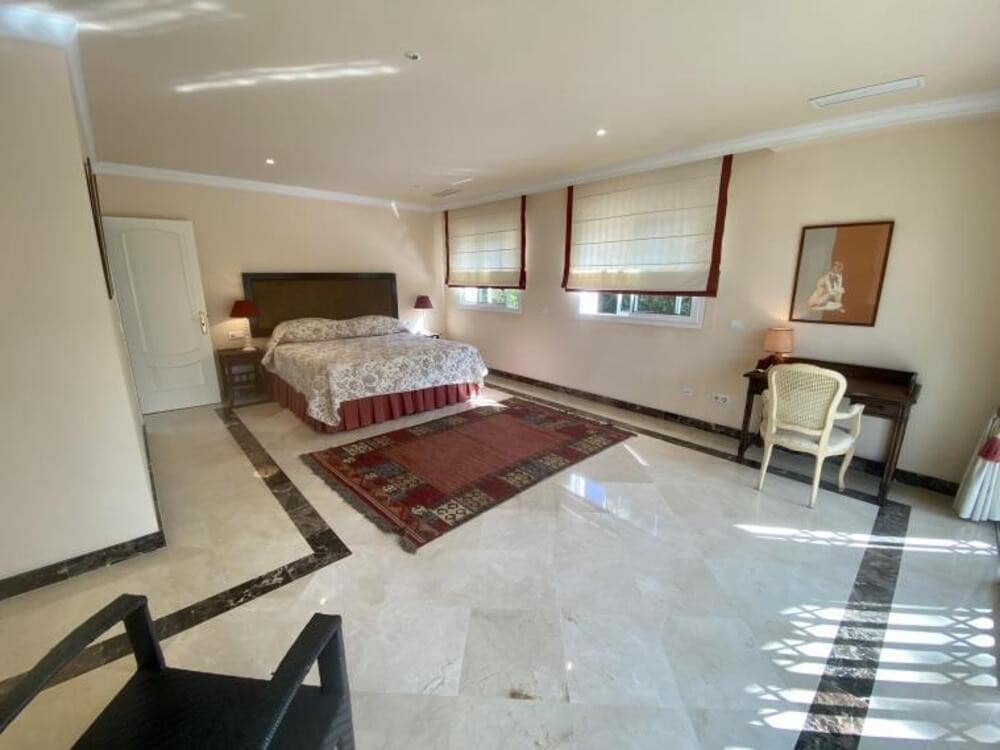 8 chambre Villa/Maison à vendre à Guadalmina avec piscine garage - 3 500 000 € (Ref: 8026956)