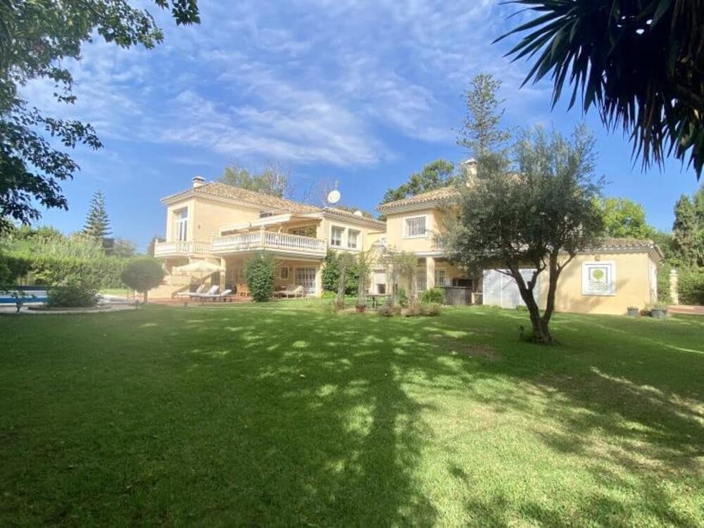 8 chambre Villa/Maison à vendre à Guadalmina avec piscine garage - 3 500 000 € (Ref: 8026956)