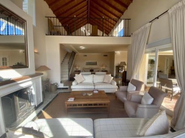 8 soverom Villa til salgs i Guadalmina Baja, Marbella med svømmebasseng garasje - € 3 500 000 (Ref: 8026956)