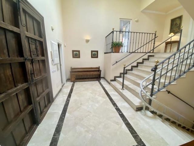 8 soverom Villa til salgs i Guadalmina Baja, Marbella med svømmebasseng garasje - € 3 500 000 (Ref: 8026956)