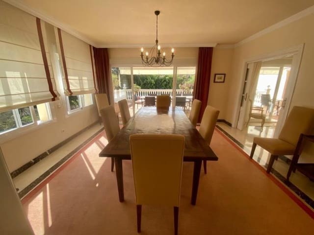 8 soverom Villa til salgs i Guadalmina Baja, Marbella med svømmebasseng garasje - € 3 500 000 (Ref: 8026956)