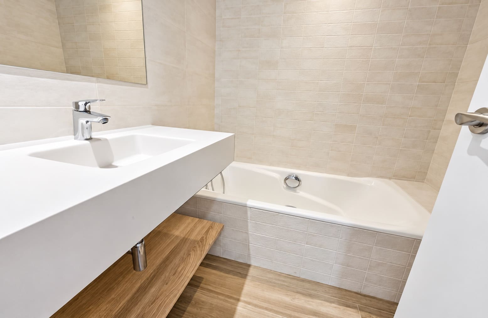 4 camera da letto Villetta Bifamiliare in vendita in Benahavis con piscina garage - 1.050.000 € (Rif: 8040227)