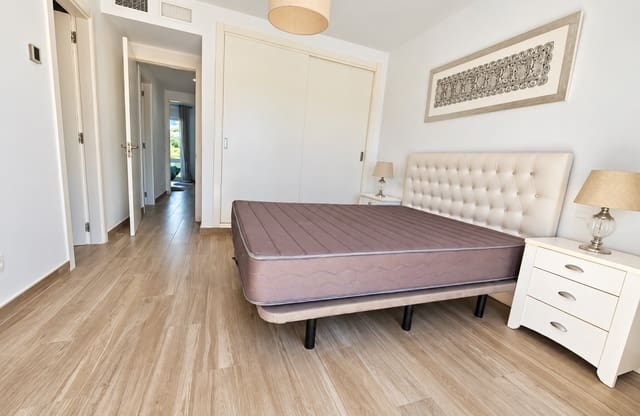 4 soveværelse Semi-Rækkehus til salg i El Paraíso, Benahavís med swimmingpool garage - € 1.050.000 (Ref: 8040227)