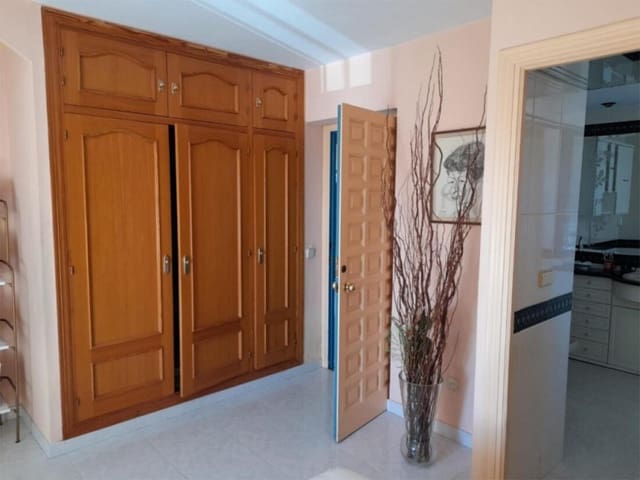 5 makuuhuone Huvila myytävänä paikassa San Pedro de Alcántara Pueblo, Marbella - 1 785 000 € (Ref: 8051278)