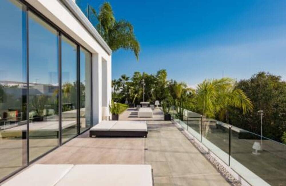 Chalet de 6 habitaciones en Benahavís en venta con piscina garaje - 2.995.000 € (Ref: 8051282)