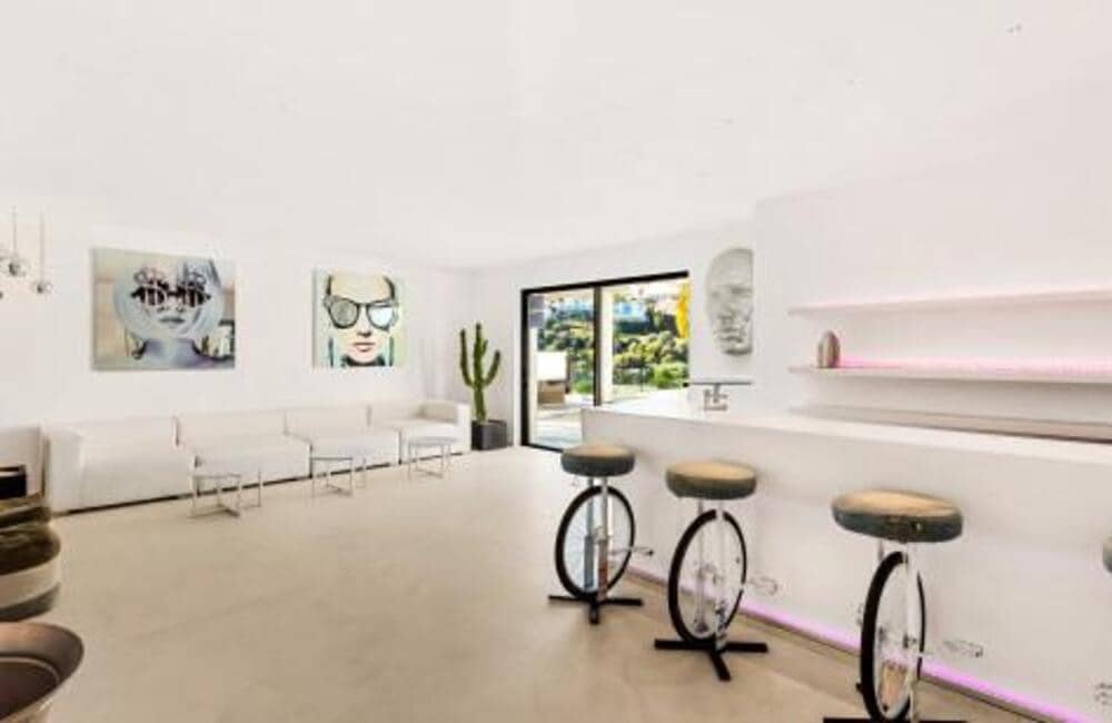 Chalet de 6 habitaciones en Benahavís en venta con piscina garaje - 2.995.000 € (Ref: 8051282)