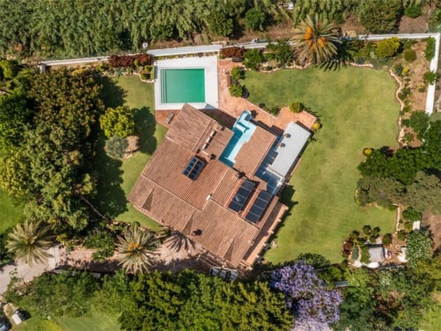 4 sypialnia Willa na sprzedaż w Guadalmina Baja, Marbella z basenem garażem - 4 200 000 € (Ref: 8057181)