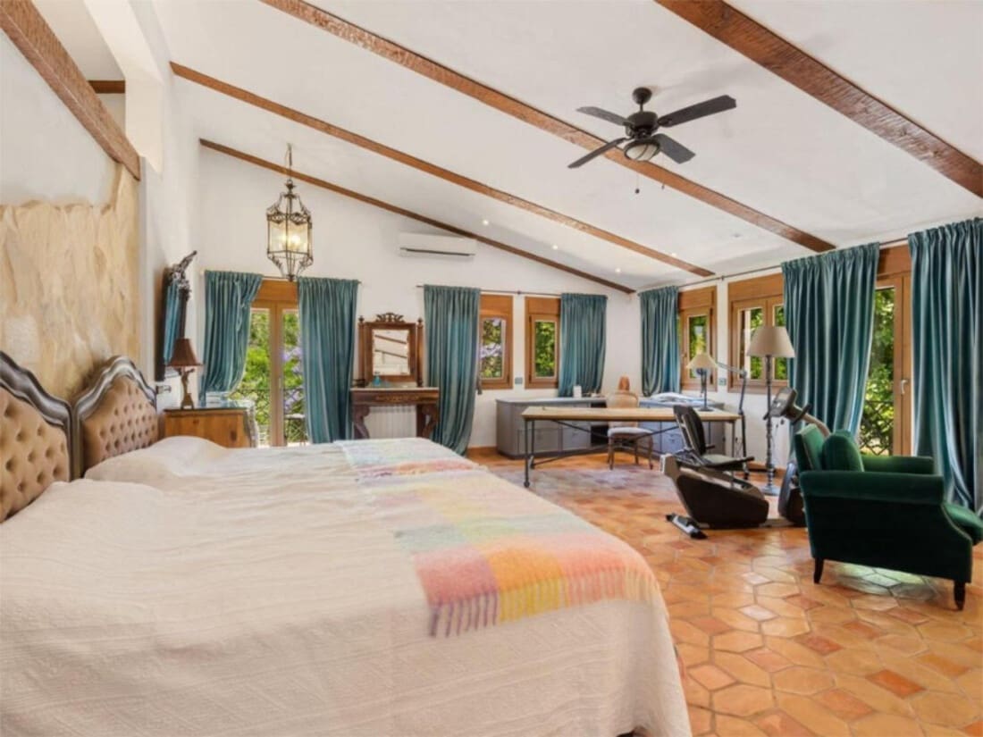 4 soveværelse Villa til salg i Guadalmina med swimmingpool garage - € 4.200.000 (Ref: 8057181)