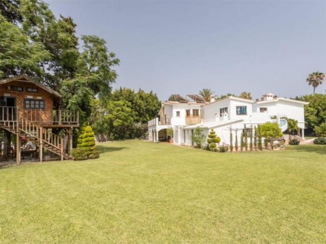 4 sypialnia Willa na sprzedaż w Guadalmina Baja, Marbella z basenem garażem - 4 200 000 € (Ref: 8057181)