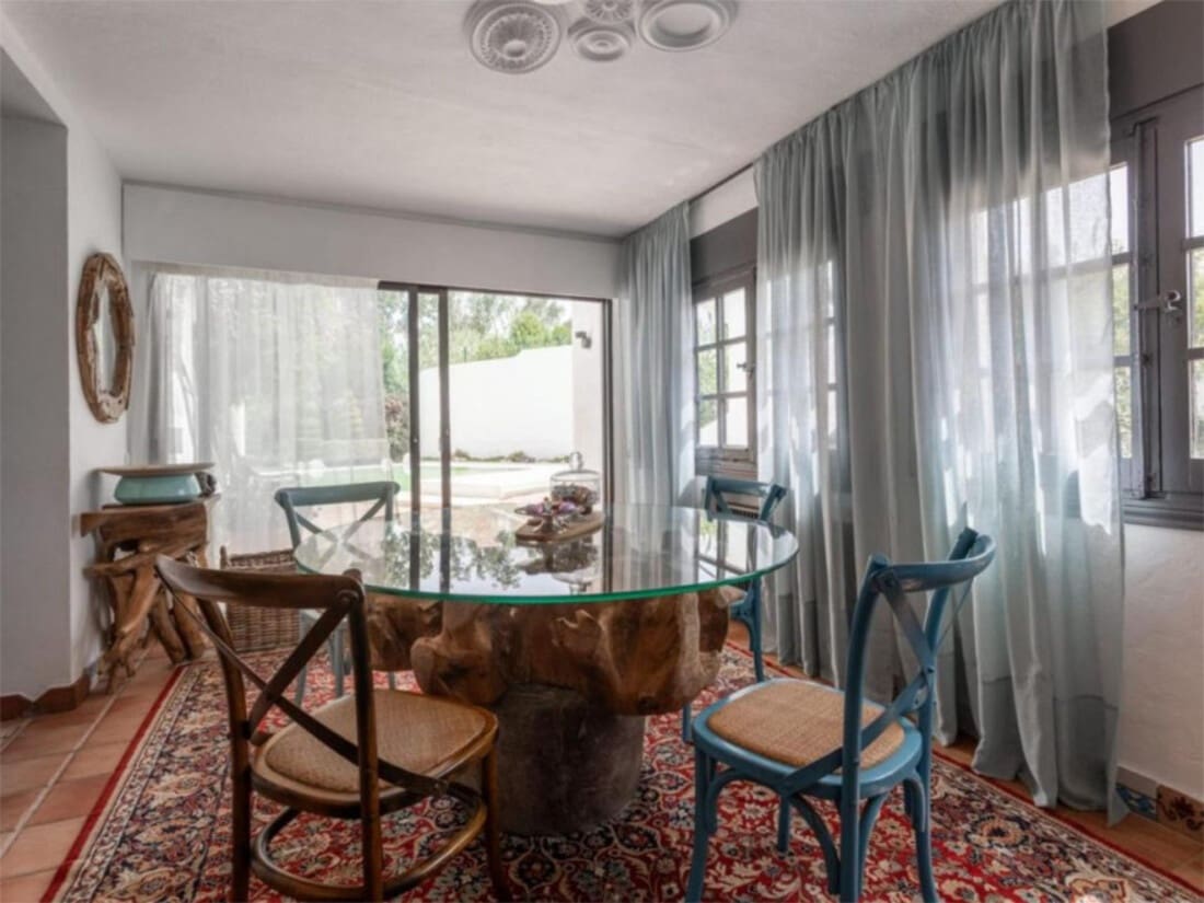 4 bedroom Villa for sale in Guadalmina with pool garage - € 4,200,000 (Ref: 8057181)