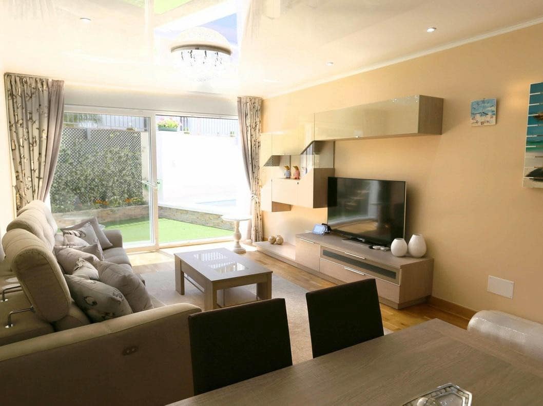 4 soverom Villa til leie i San Pedro de Alcantara med svømmebasseng garasje - € 6 000 (Ref: 8060987)