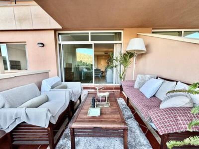 2 bedroom Apartment for rent in Marbella with pool garage - € 2,500 (Ref: 8063621)