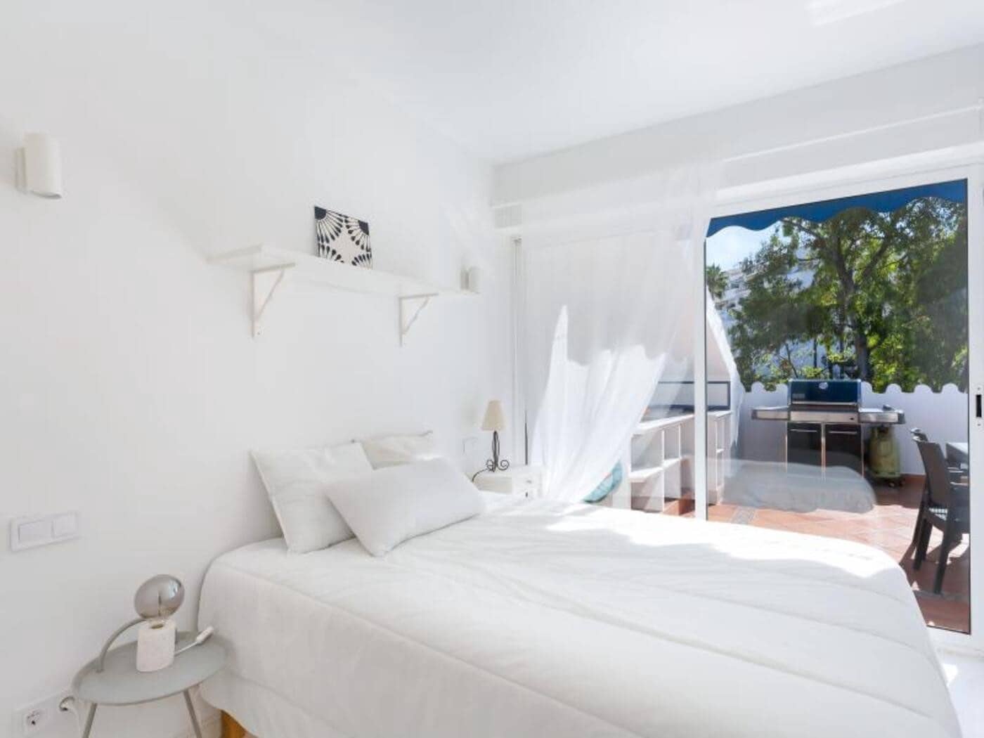 3 slaapkamer Penthouse te koop in Nueva Andalucia met zwembad garage - € 499.000 (Ref: 8065729)