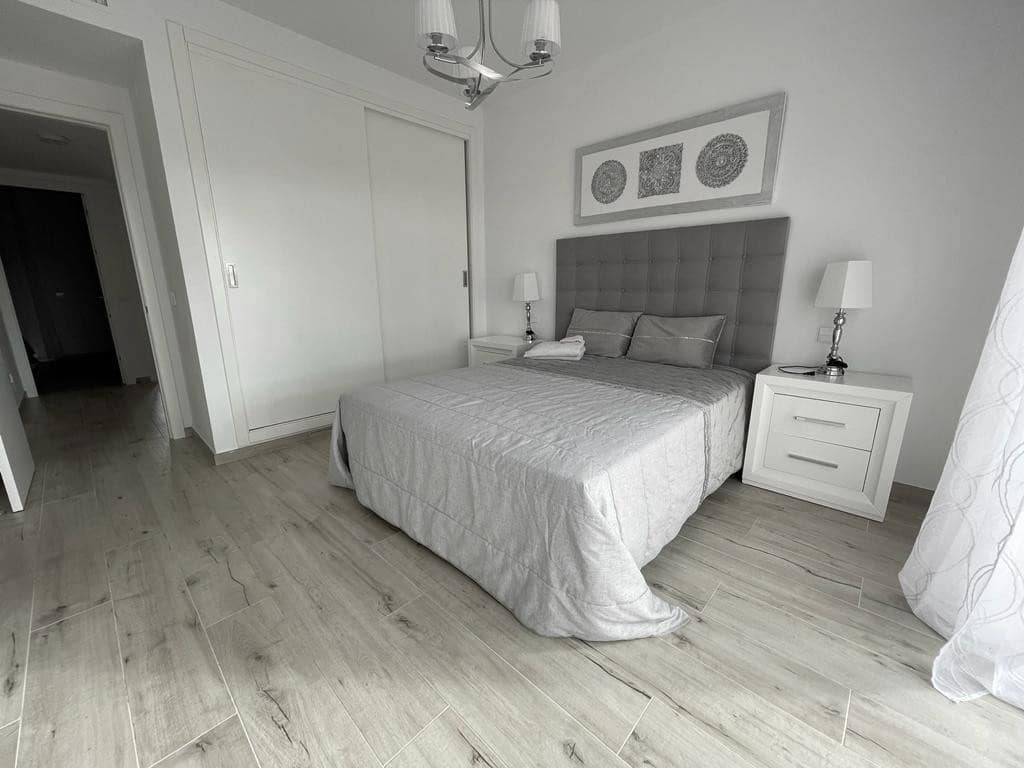 3 soverom Hus til salgs i Benahavis med svømmebasseng garasje - € 670 000 (Ref: 8076159)