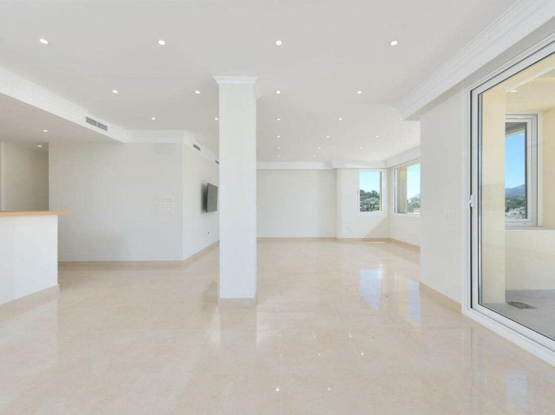 3 soveværelse Penthouse til salg i Marbella med swimmingpool garage - € 1.495.000 (Ref: 8079498)