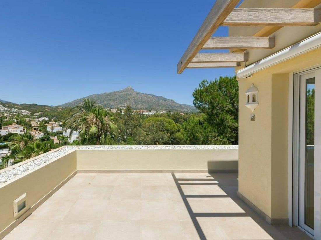 3 soveværelse Penthouse til salg i Marbella med swimmingpool garage - € 1.495.000 (Ref: 8079498)