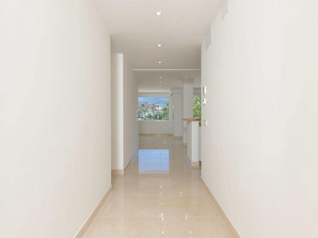 3 soverom Penthouse til salgs i Marbella med svømmebasseng garasje - € 1 495 000 (Ref: 8079498)