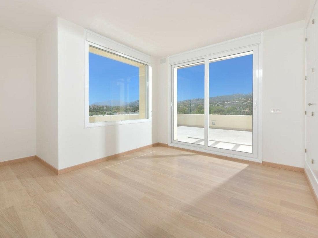 3 soverom Penthouse til salgs i Marbella med svømmebasseng garasje - € 1 495 000 (Ref: 8079498)