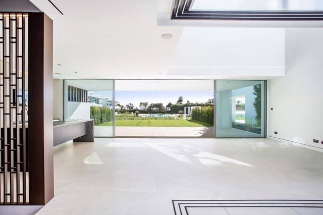 3 Zimmer Villa zu verkaufen in Lomas De Marbella, Marbella mit Pool Garage - 4.900.000 € (Ref: 8088834)