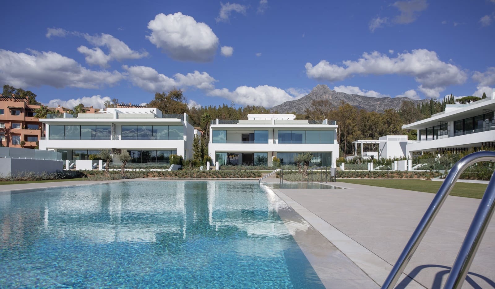 3 soveværelse Villa til salg i Marbella med swimmingpool garage - € 4.900.000 (Ref: 8088834)