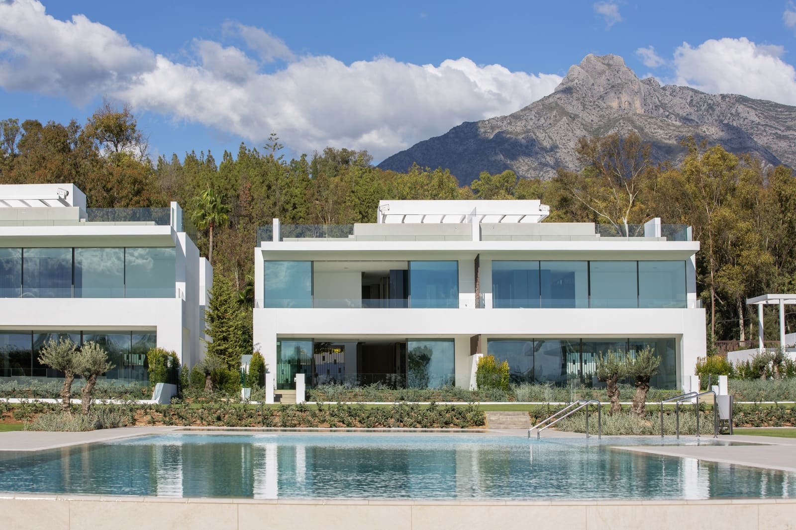 3 soveværelse Villa til salg i Marbella med swimmingpool garage - € 4.900.000 (Ref: 8088834)