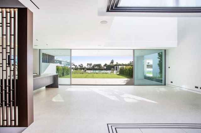 3 sovrum Villa till salu i Lomas De Marbella, Marbella med pool garage - 4 900 000 € (Ref: 8088834)