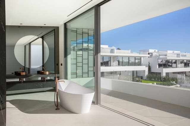 3 sovrum Villa till salu i Lomas De Marbella, Marbella med pool garage - 4 900 000 € (Ref: 8088834)