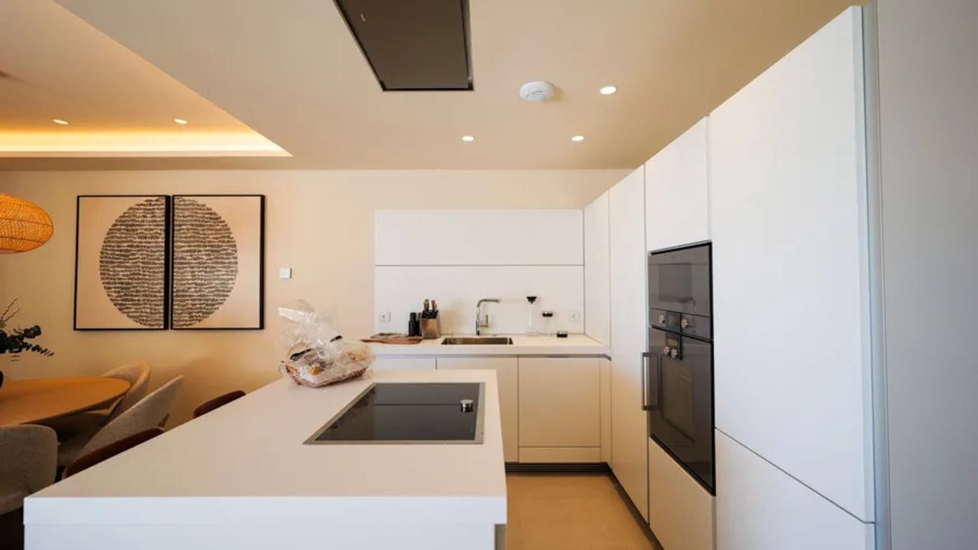 3 camera da letto Appartamento in vendita in New Golden Mile con piscina garage - 1.850.000 € (Rif: 8090375)