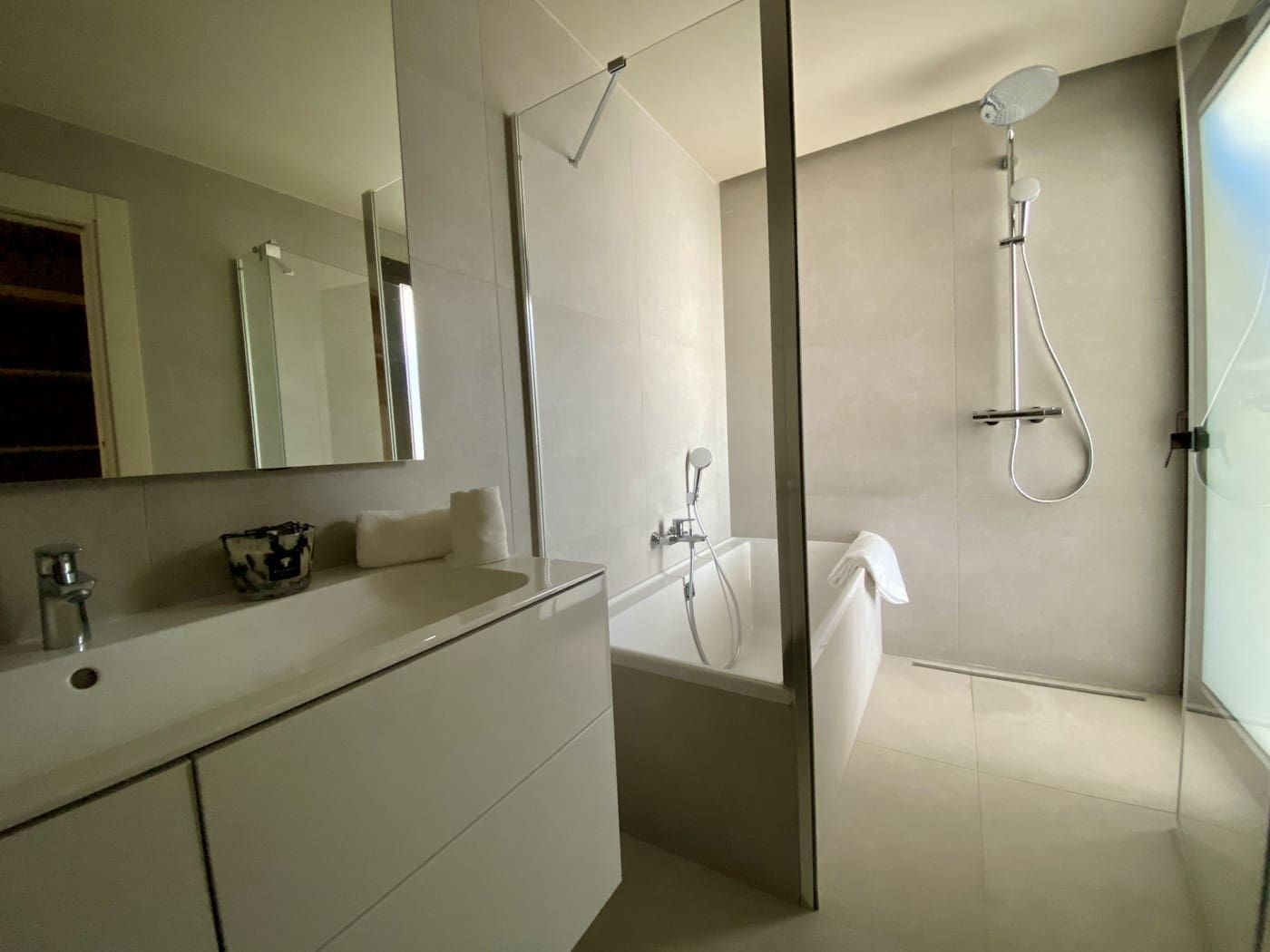 3 camera da letto Appartamento in vendita in New Golden Mile con piscina garage - 1.850.000 € (Rif: 8090375)