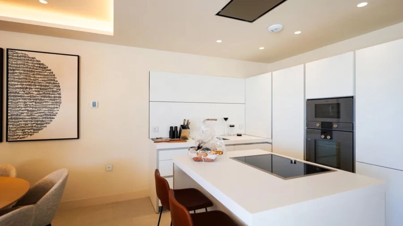 3 camera da letto Appartamento in vendita in New Golden Mile con piscina garage - 1.850.000 € (Rif: 8090375)