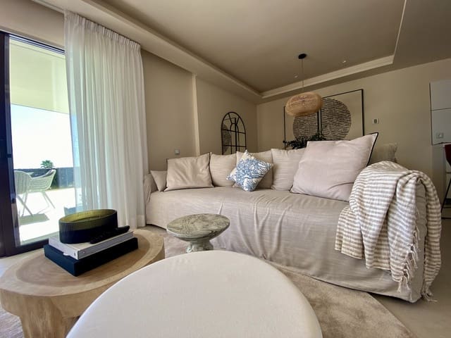 3 bedroom Apartment for sale in El Velerín, Estepona with pool garage - € 1,850,000 (Ref: 8090375)