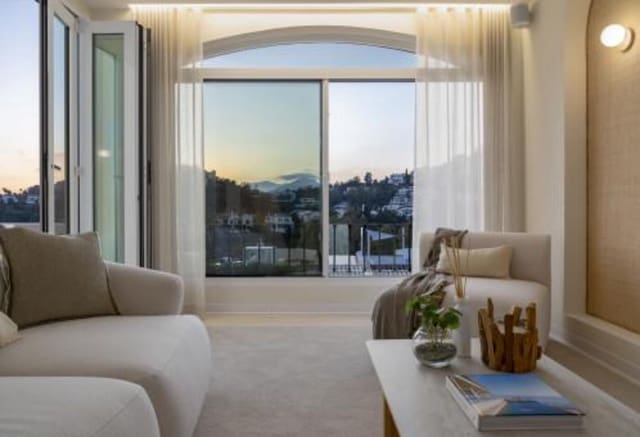 3 quarto Penthouse para venda em La Quinta, Benahavís com piscina garagem - 899 000 € (Ref: 8090376)