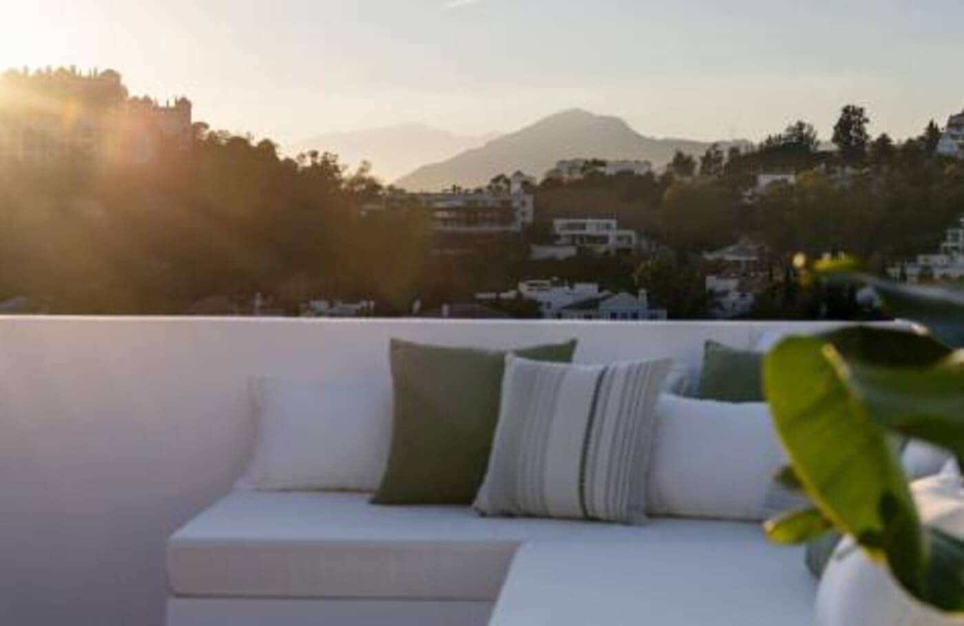 3 soverom Penthouse til salgs i Benahavis med svømmebasseng garasje - € 899 000 (Ref: 8090376)