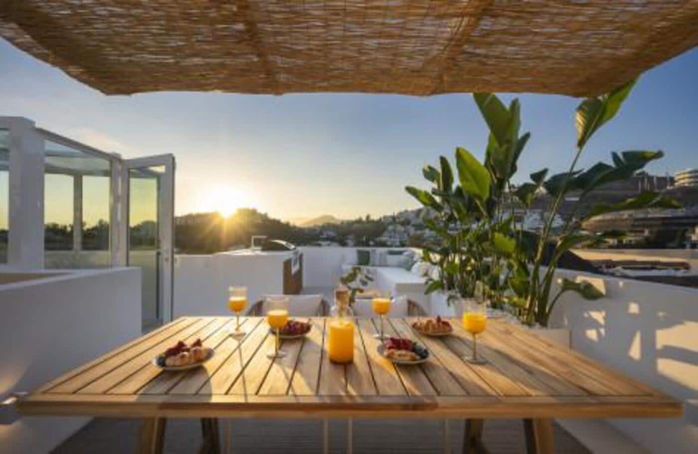 3 soverom Penthouse til salgs i Benahavis med svømmebasseng garasje - € 899 000 (Ref: 8090376)