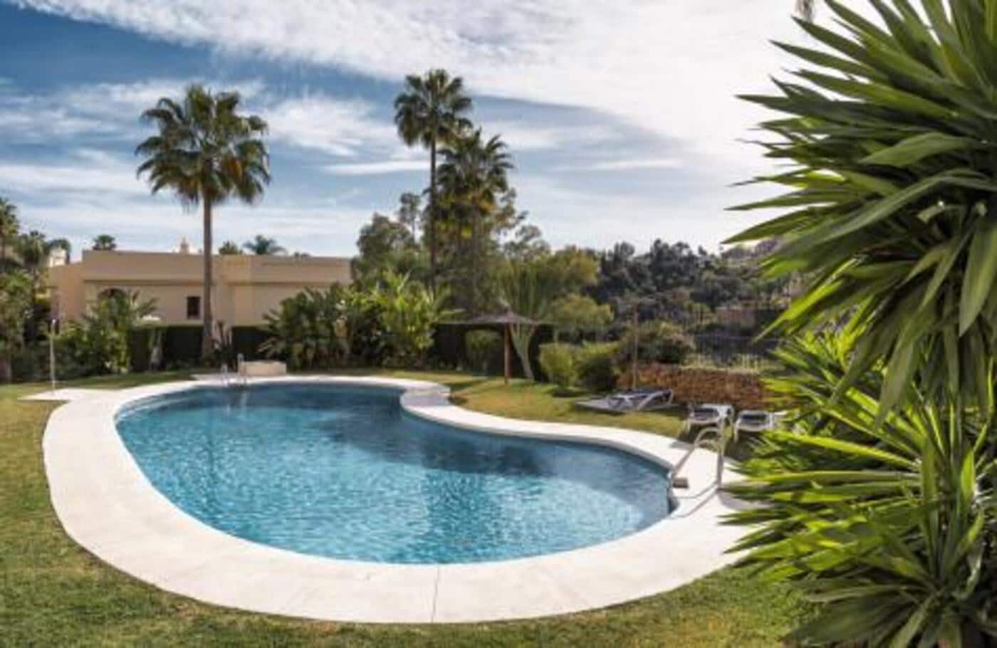3 soverom Penthouse til salgs i Benahavis med svømmebasseng garasje - € 899 000 (Ref: 8090376)