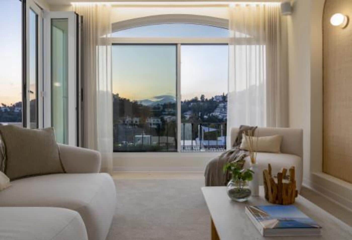 3 soverom Penthouse til salgs i Benahavis med svømmebasseng garasje - € 899 000 (Ref: 8090376)