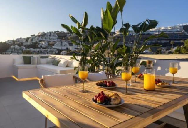 3 chambre Penthouse à vendre à La Quinta, Benahavís avec piscine garage - 899 000 € (Ref: 8090376)