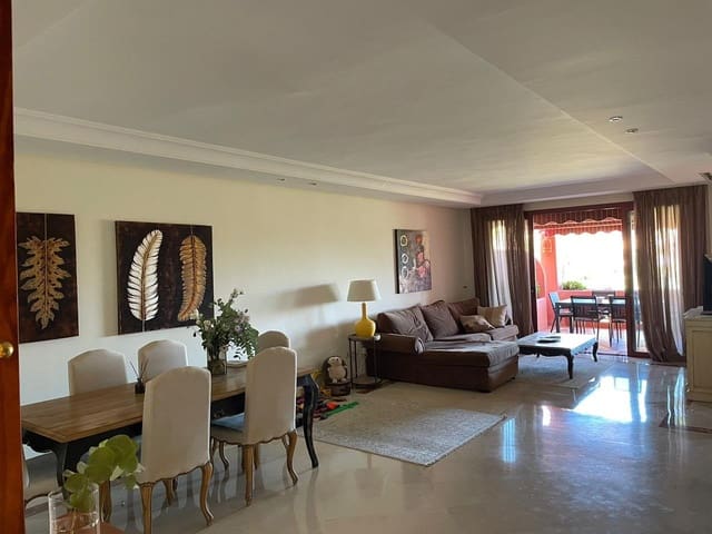 2 soverom Leilighet til leie i Resinera-Voladilla, Estepona med svømmebasseng garasje - € 2 200 (Ref: 8096275)