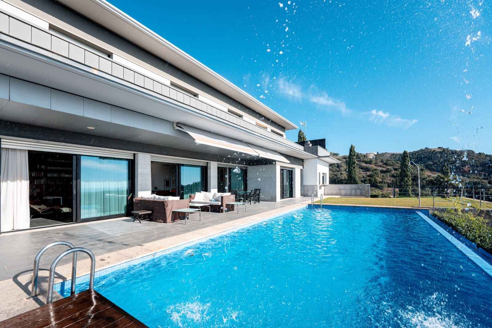 5 soverom Villa til salgs i Marbella med svømmebasseng garasje - € 3 290 000 (Ref: 8096277)