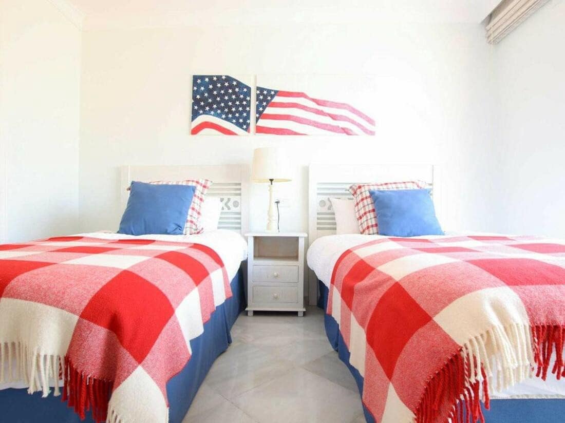 3 bedroom Townhouse for sale in Marbella with pool - € 630,000 (Ref: 8101598)